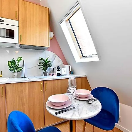 Charming For 2 People Hotel